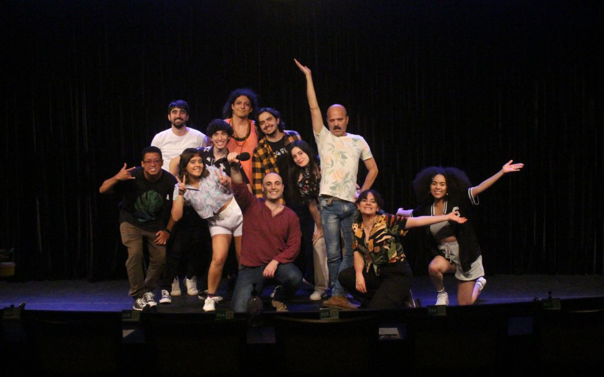 Maior festival de improviso do país no projeto Grandes Baratos, do Teatro UOL