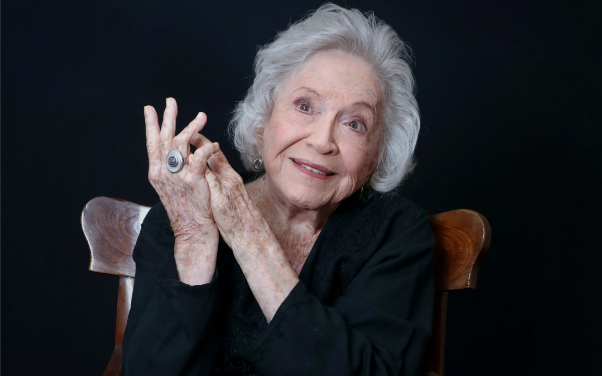 Aos 97 anos, Nathália Timberg protagoniza Fôlego, texto inédito escrito especialmente para a atriz